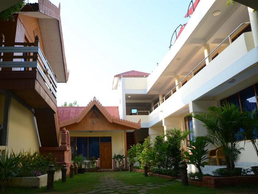 Manisanda Hotel Баган Экстерьер фото