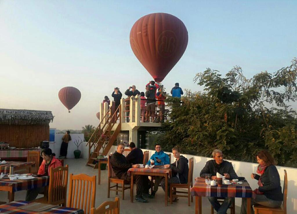 Manisanda Hotel Баган Экстерьер фото